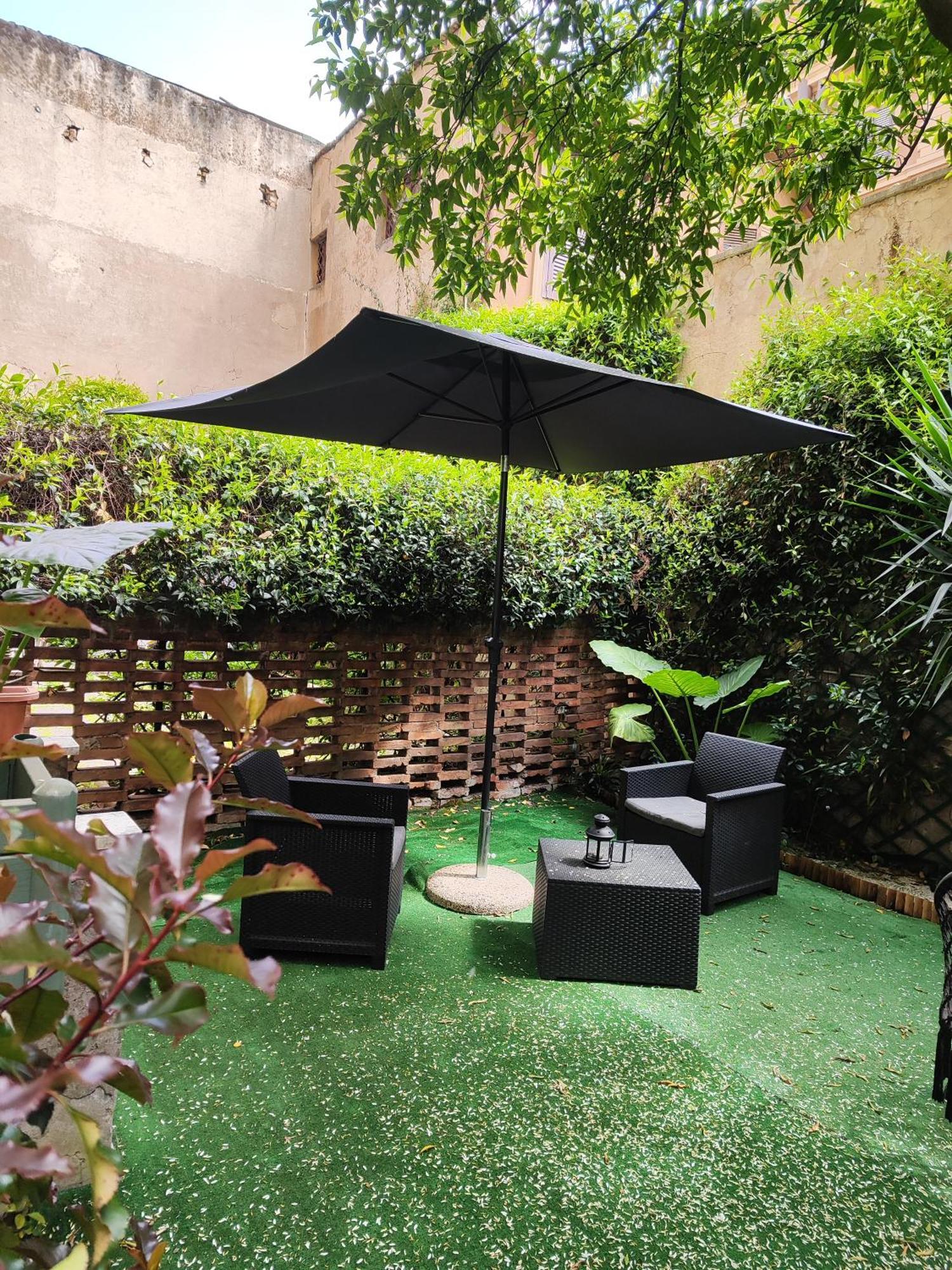 Chroma Italy - Chroma Deka Pensión 2*